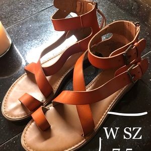 Urban tan sandal